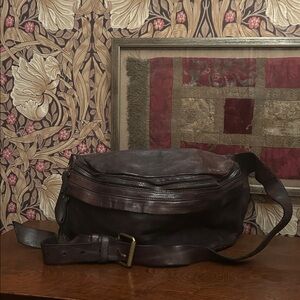 Campomaggi Dark Brown Leather Emblem